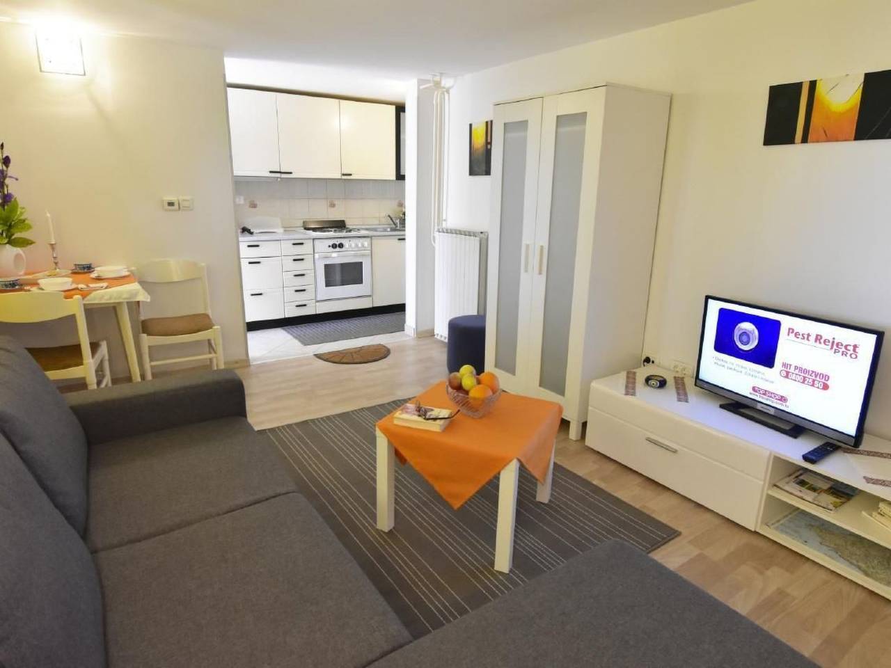 Entire apartment, Mit Blick auf das Wasser in Umag, Umag Region