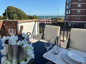 Holiday Apartment for 6 People in Southsea, Portsmouth, Photo 4