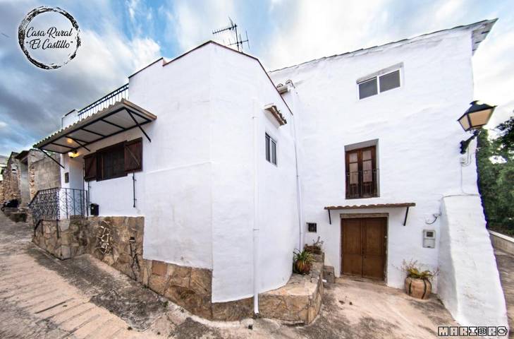Casa rural para 4 personas, con vistas y terraza en Chulilla - 2
