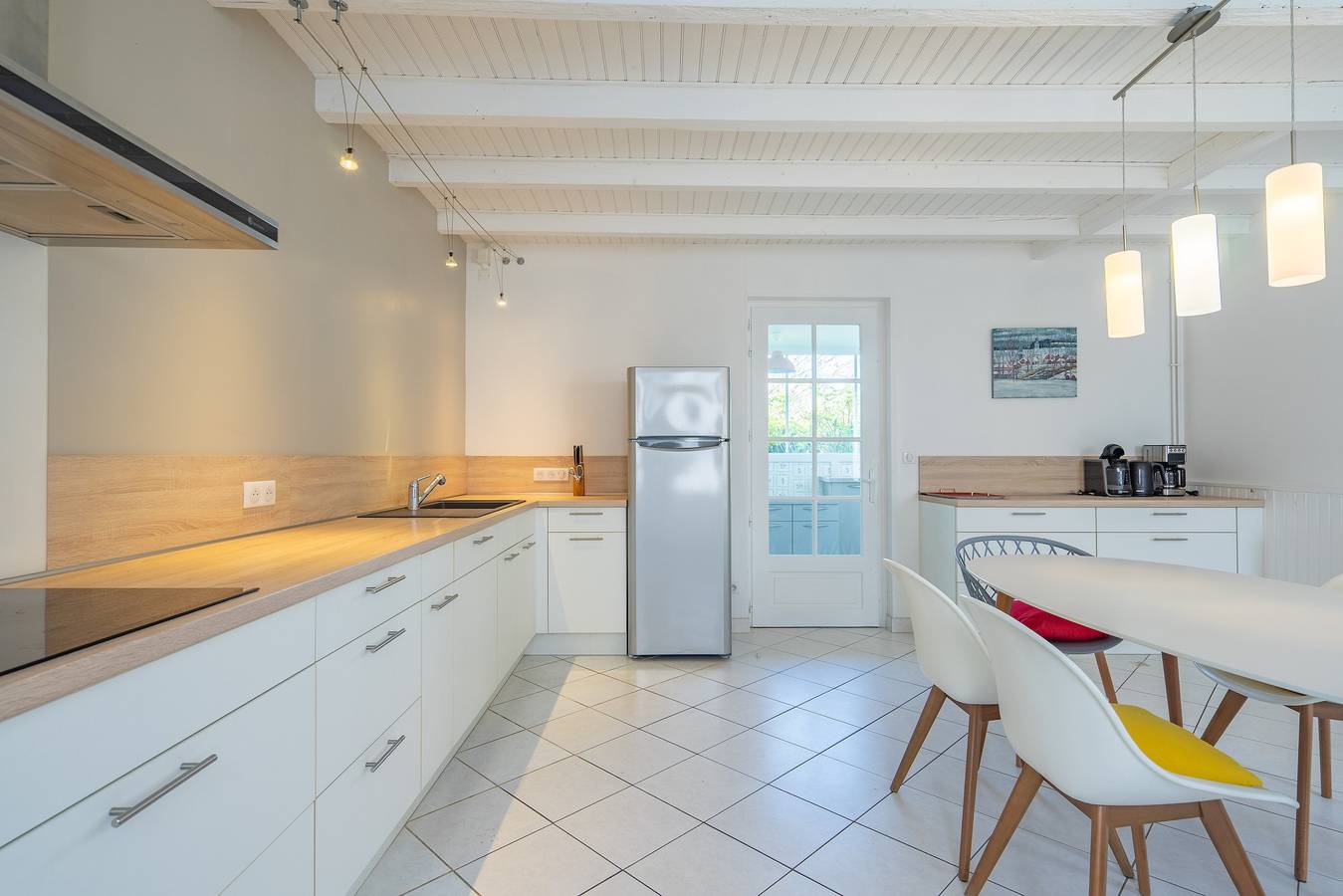 Casa de vacaciones 'Renovada - Le 36' con terraza privada, jardín privado y Wi-Fi in Jonzac, Región de Jonzac