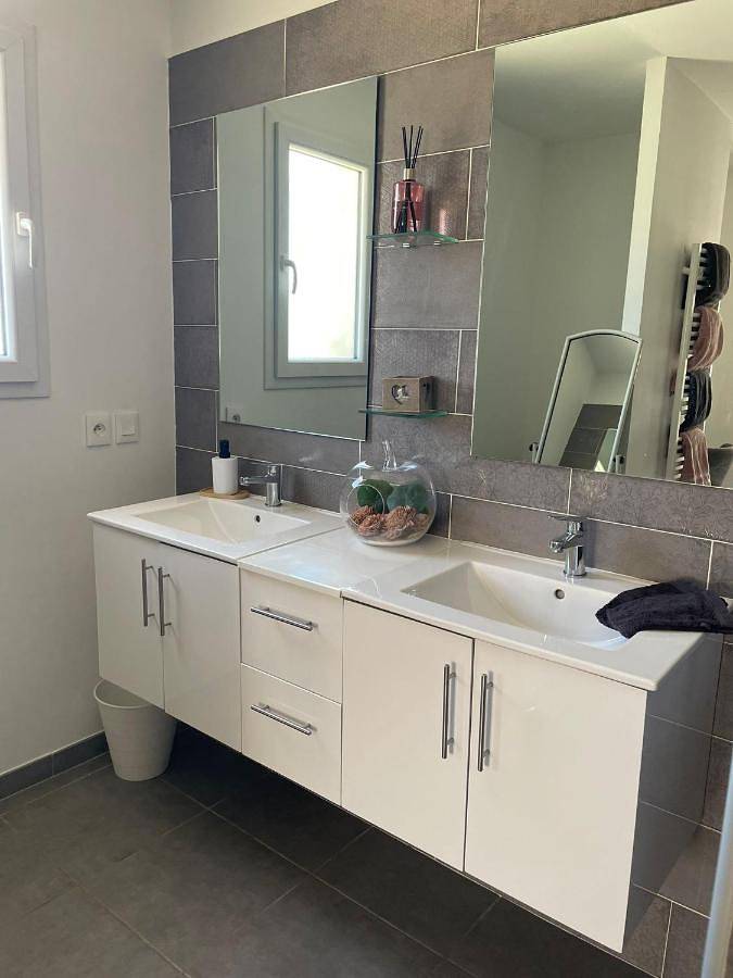 Location de vacances pour 8 personnes, avec jardin et piscine à Salindres - 4