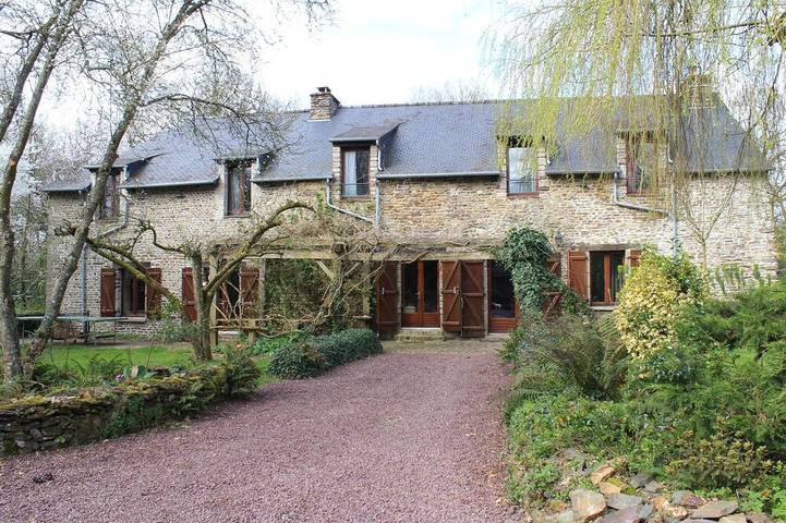 Location de vacances pour 16 personnes, avec jacuzzi et jardin à Mauron - 4