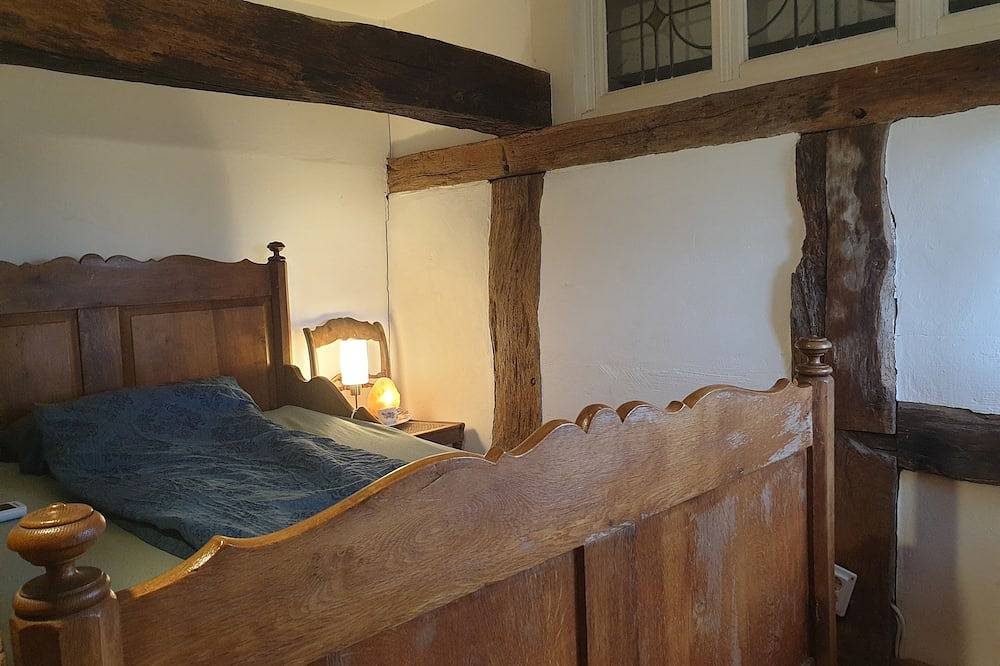 Historic half-timbered house, sauna, natural garden, fitness, movie theater, view  in Detmold, Distrito de Lippe