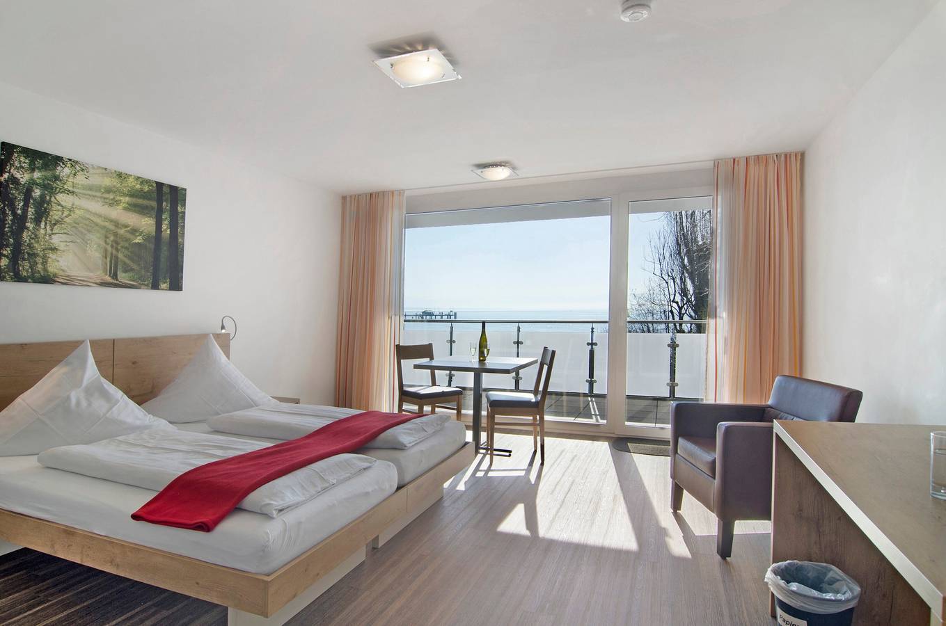 Ganze Wohnung, Appartement Typ A1 1 Og Nr 12, 36 qm für 1-3 Personen max. 2 Erwachsene + 1 Kind bis 2 Jahre in Immenstaad, Immenstaad am Bodensee