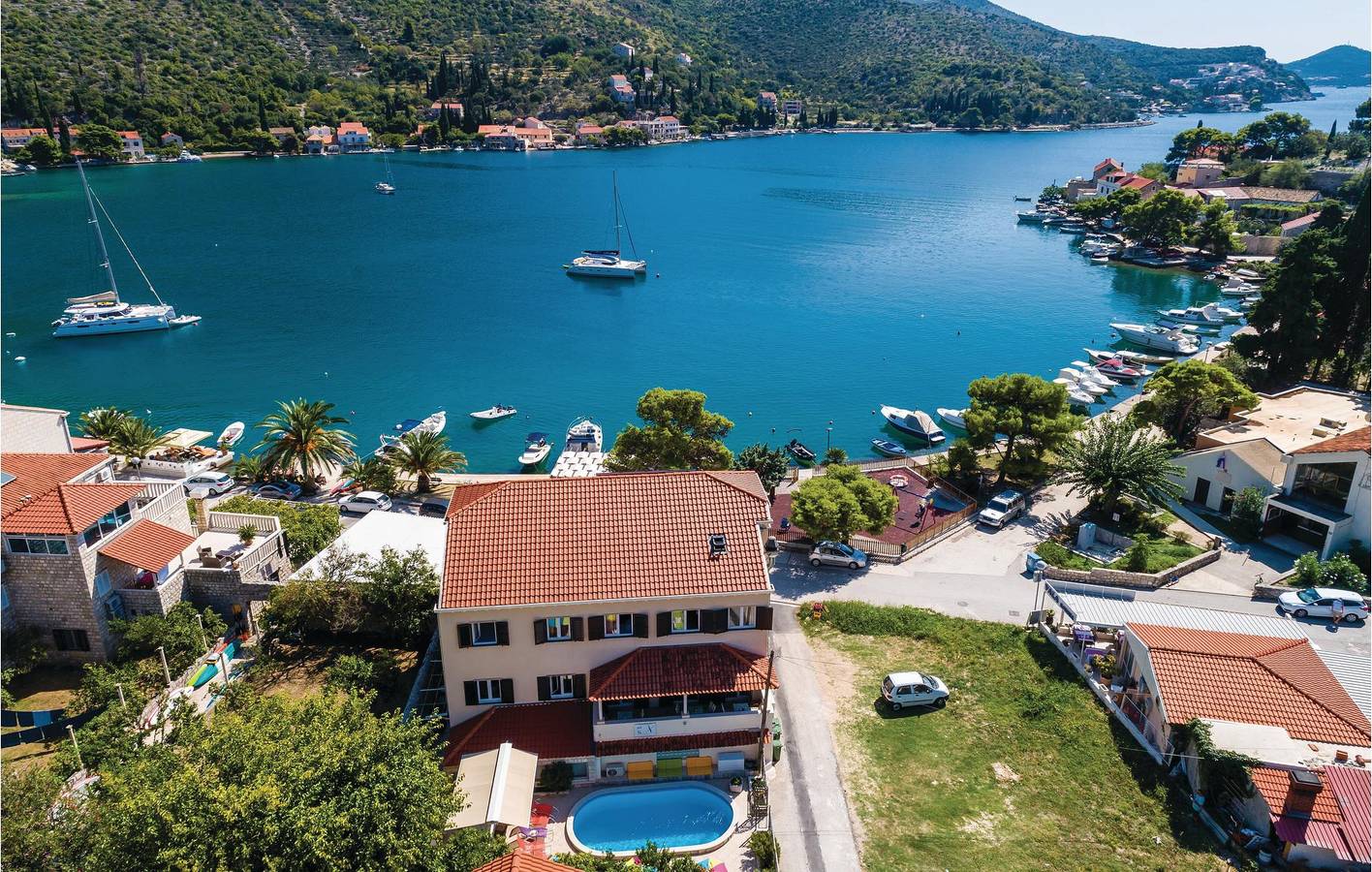 Apartamento vacacional entero, Apartamento de vacaciones para 10 personas con terraza in Zaton, Grad Dubrovnik