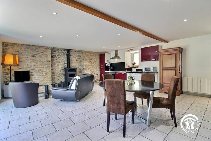 Gîte pour 4 personnes, avec jardin