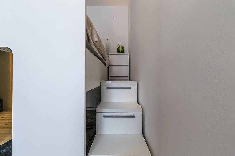 Entire apartment, Green Lux-Via Canalino| Ztl pass and parking, air conditioning, Wi-Fi in Modena, Modena Province