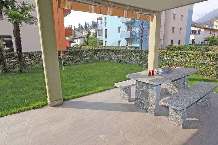Ferienwohnung für 4 Personen, mit Balkon und Balkon/Terrasse sowie Terrasse und Garten