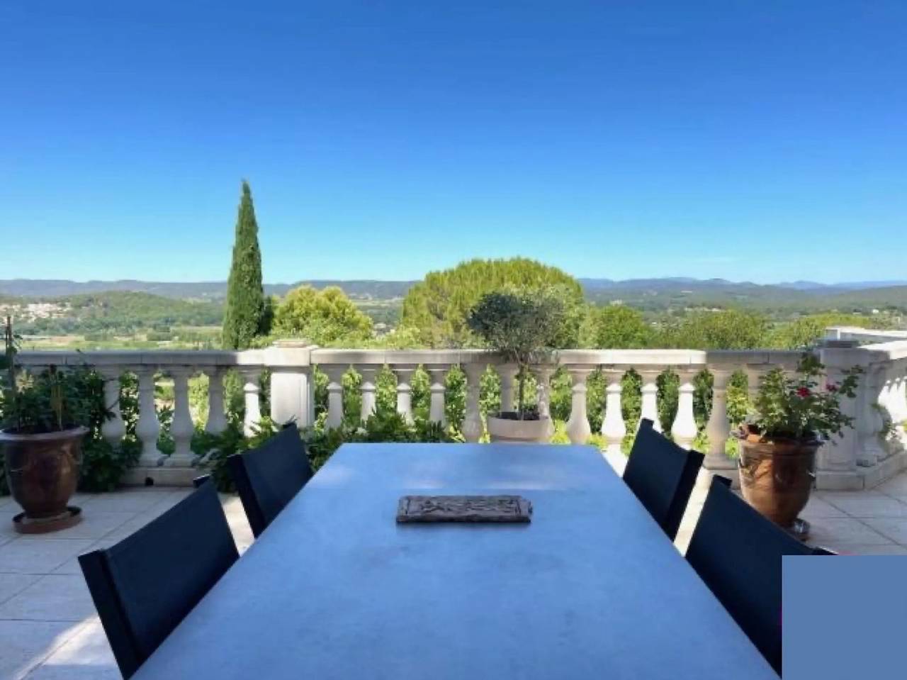 Villa avec quatre chambres à Villevieille in Villevieille, Région de Nîmes