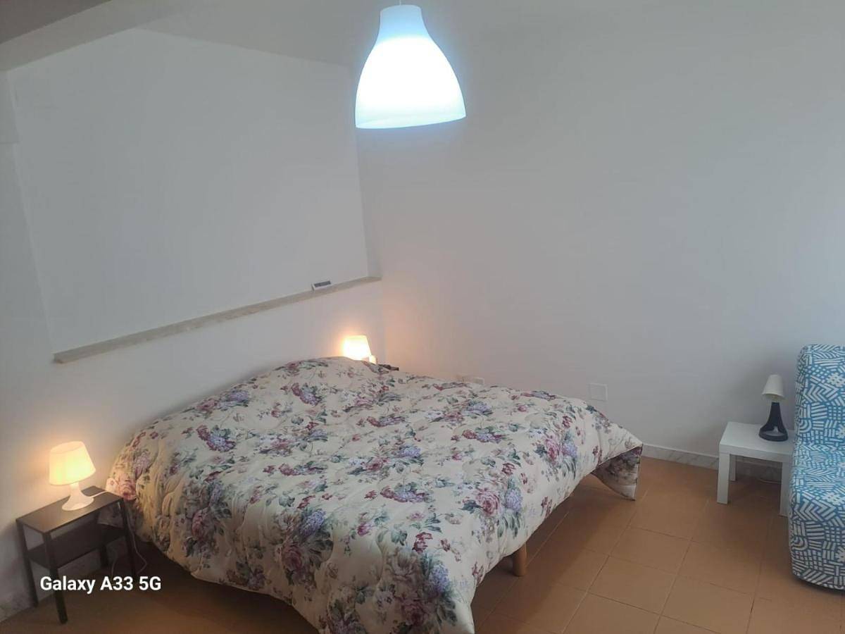 Large Double Room in Nettuno, Provincia di Roma