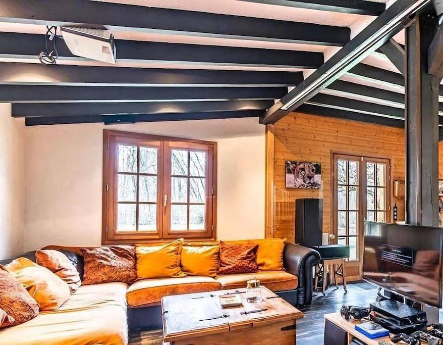 Two-Bedroom Chalet in Anthy-sur-Léman, Région de Thonon-les-Bains