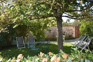 Gîte pour 4 Personnes dans Lugny, Région de Mâcon, Photo 2