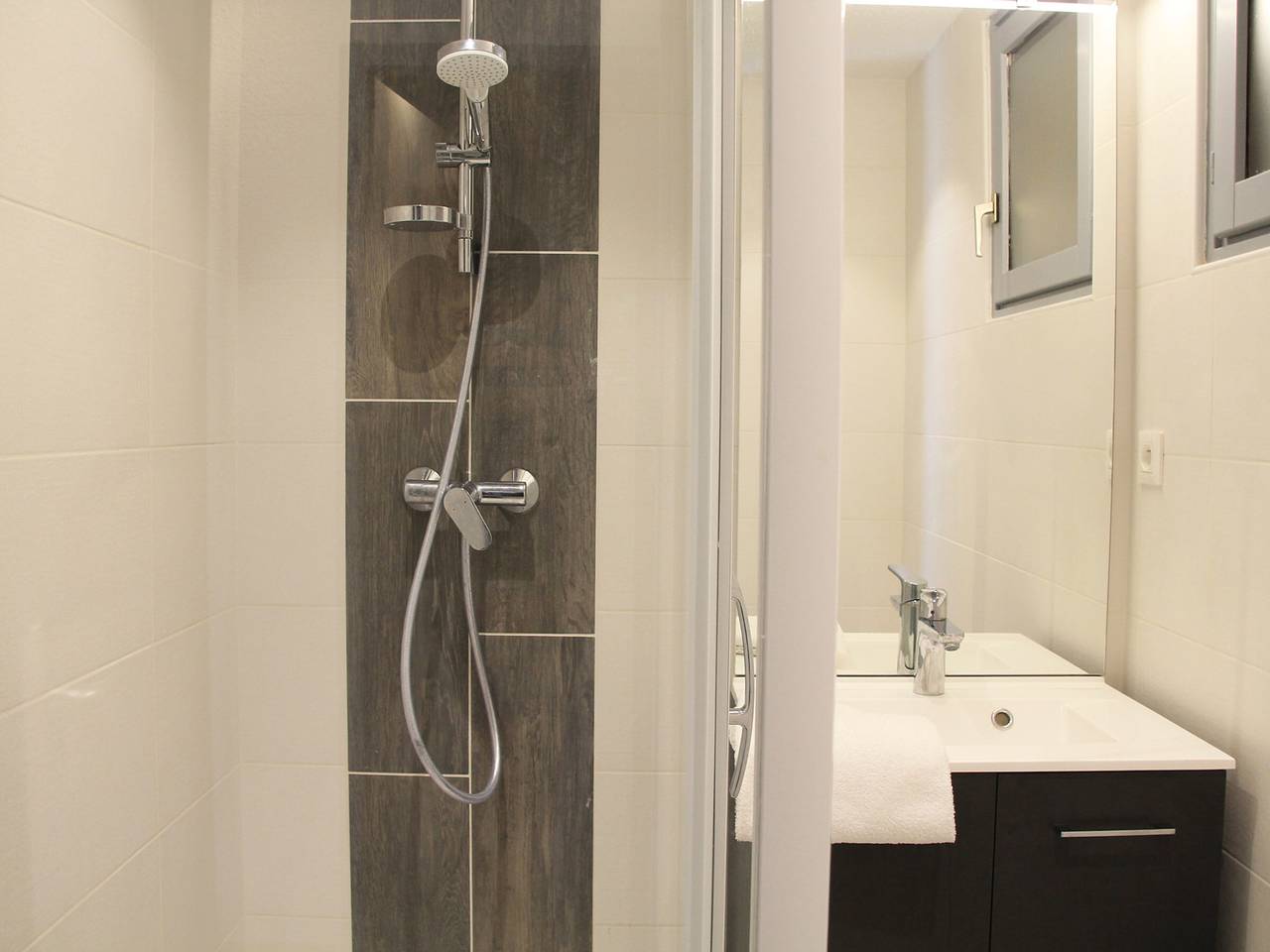 Apartamento entero, Apartamento renovado cerca de remontes, mascotas permitidas in Briançon, Serre Chevalier