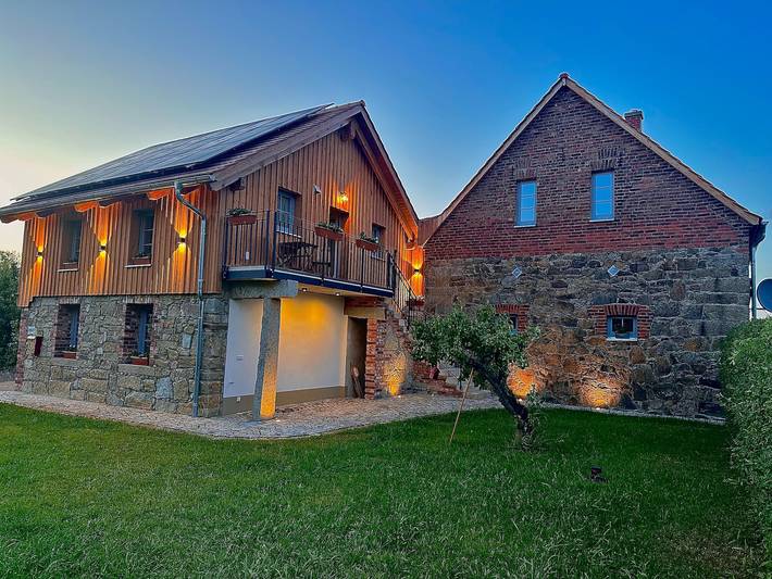 Ganze Wohnung, Aubrac-Biohof Königshainer Berge mit privatem Garten, Balkon und Wlan in Königshain, Oberlausitz-Niederschlesien