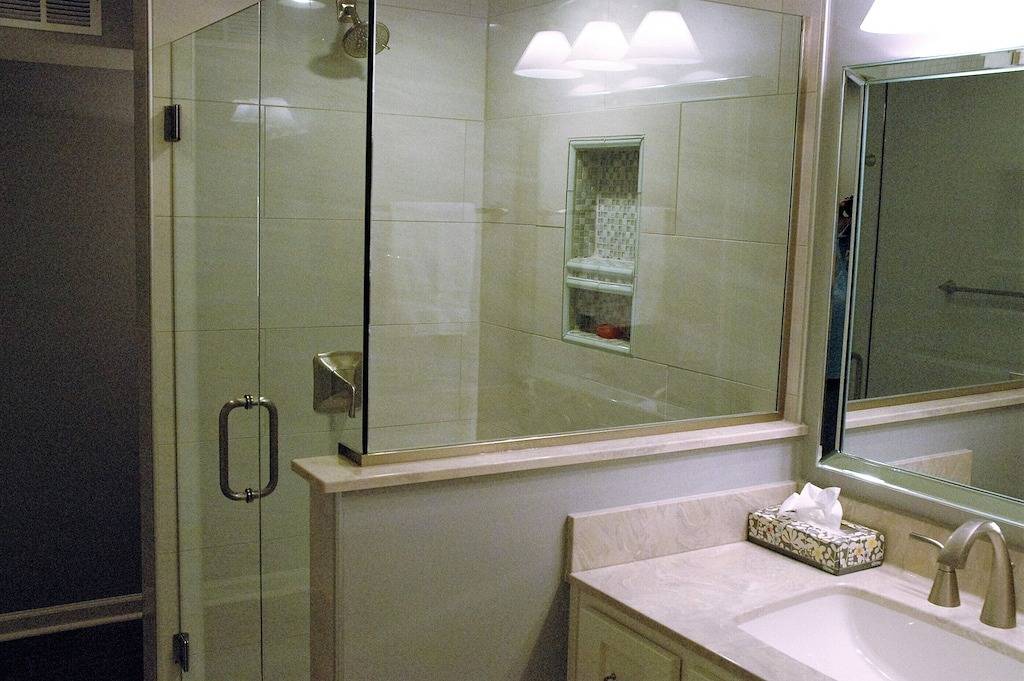 20 Minuten nach Clemson - 4 Br / 3 Ba Waterfront umgebaut in White Harbor, Lake Keowee