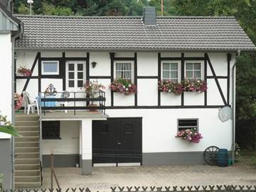 Ferienwohnung für 2 Personen, mit Garten in Hellenthal