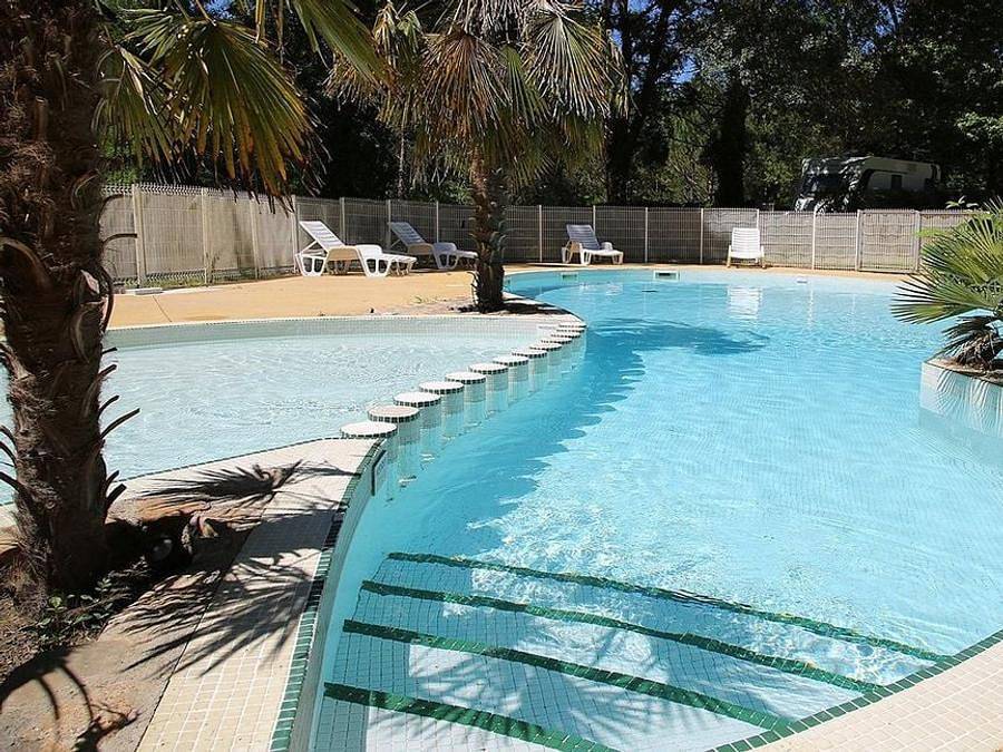 Camping pour 4 Personnes dans Les Aires, Hérault