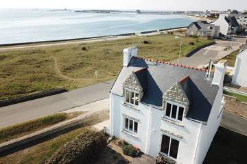 Gîte pour 4 personnes, avec jardin et terrasse dans Plage de la Joie