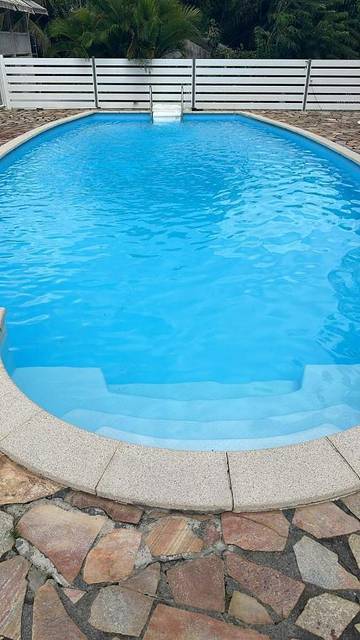 Gîte pour 2 personnes, avec piscine et jardin dans Domaine de Birmingham