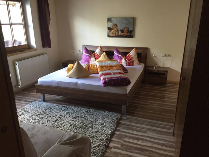 Gîte pour 4 personnes, avec Balcon ainsi que Terrasse et Jardin à Finkenberg - 2