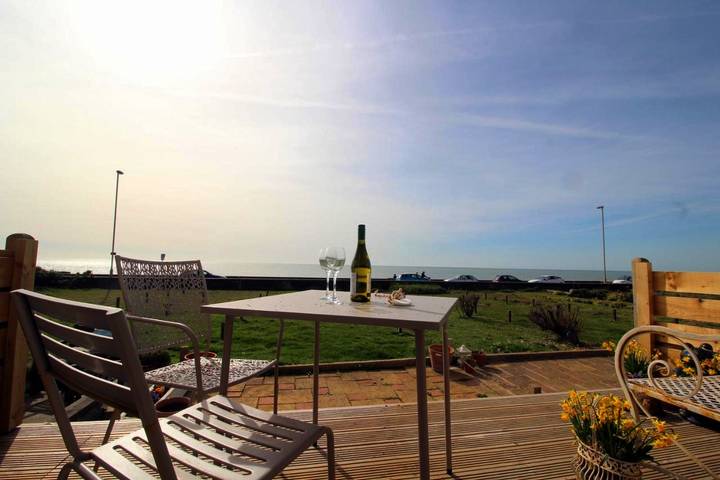 Holiday rental for 6 people, with Balcony and Terrace as well as Garden and View in Seaford