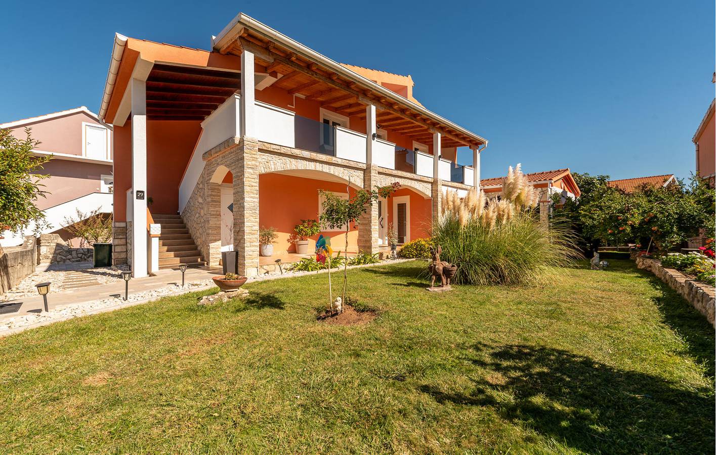 Ganze Ferienwohnung, Ferienwohnung für 4 Personen mit Terrasse in Novigradsko More, Zadar
