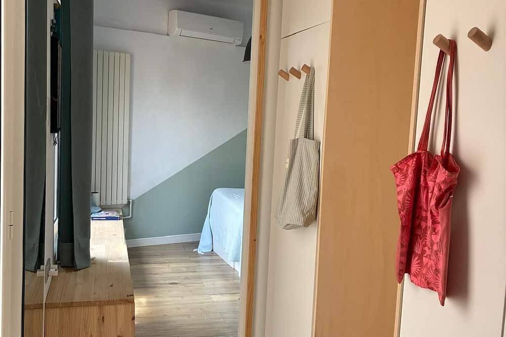 Casa Con Jardín A 25 Minutos Del Centro De  Barcelona in San Cugat del Vallés, Interior de Barcelona