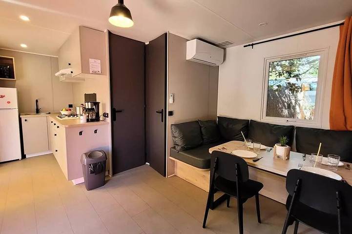 Camping pour 5 personnes à Hourtin
