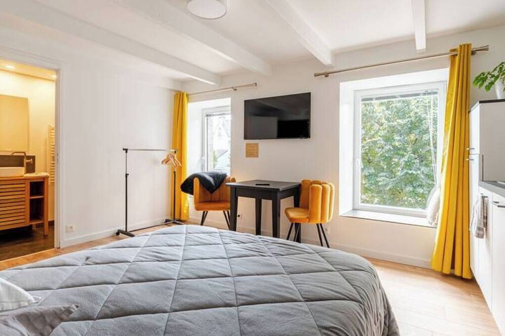 Appartement entier, Agréable studio avec parking gratuit in Saint-Thurien, Région de Quimper