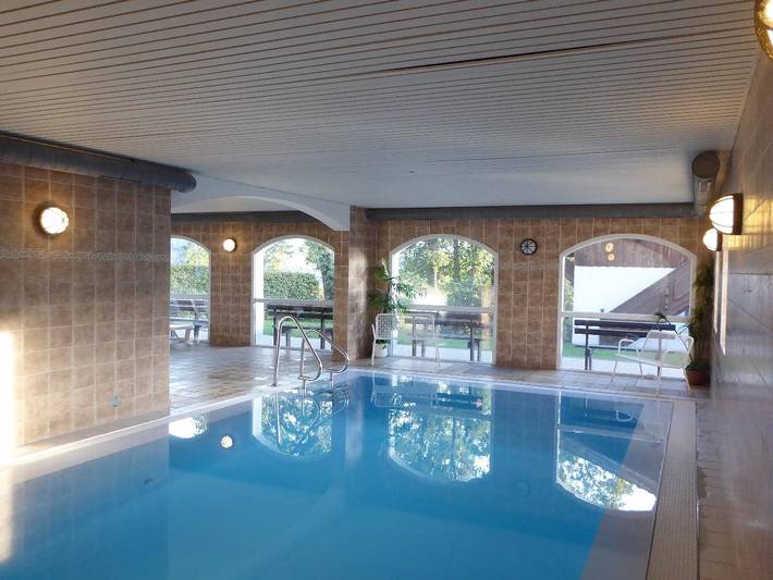 Ferienhaus für 4 Personen, mit Sauna und Garten sowie Balkon und Pool in Hauzenberg - 2