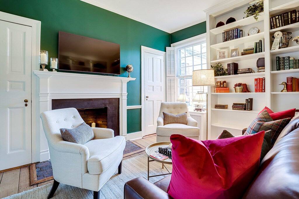 Prince of Wales - an Old Town Luxury Home! in Alexandria (VA), Alexandria City