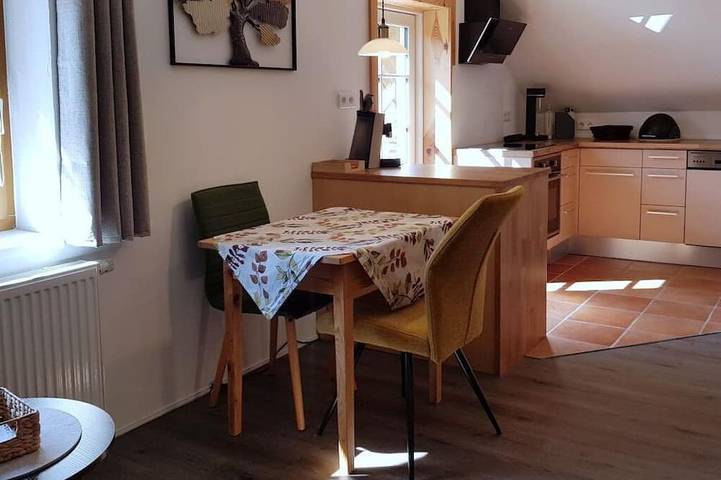 Ferienwohnung für 2 Personen, mit Garten und Balkon - 1