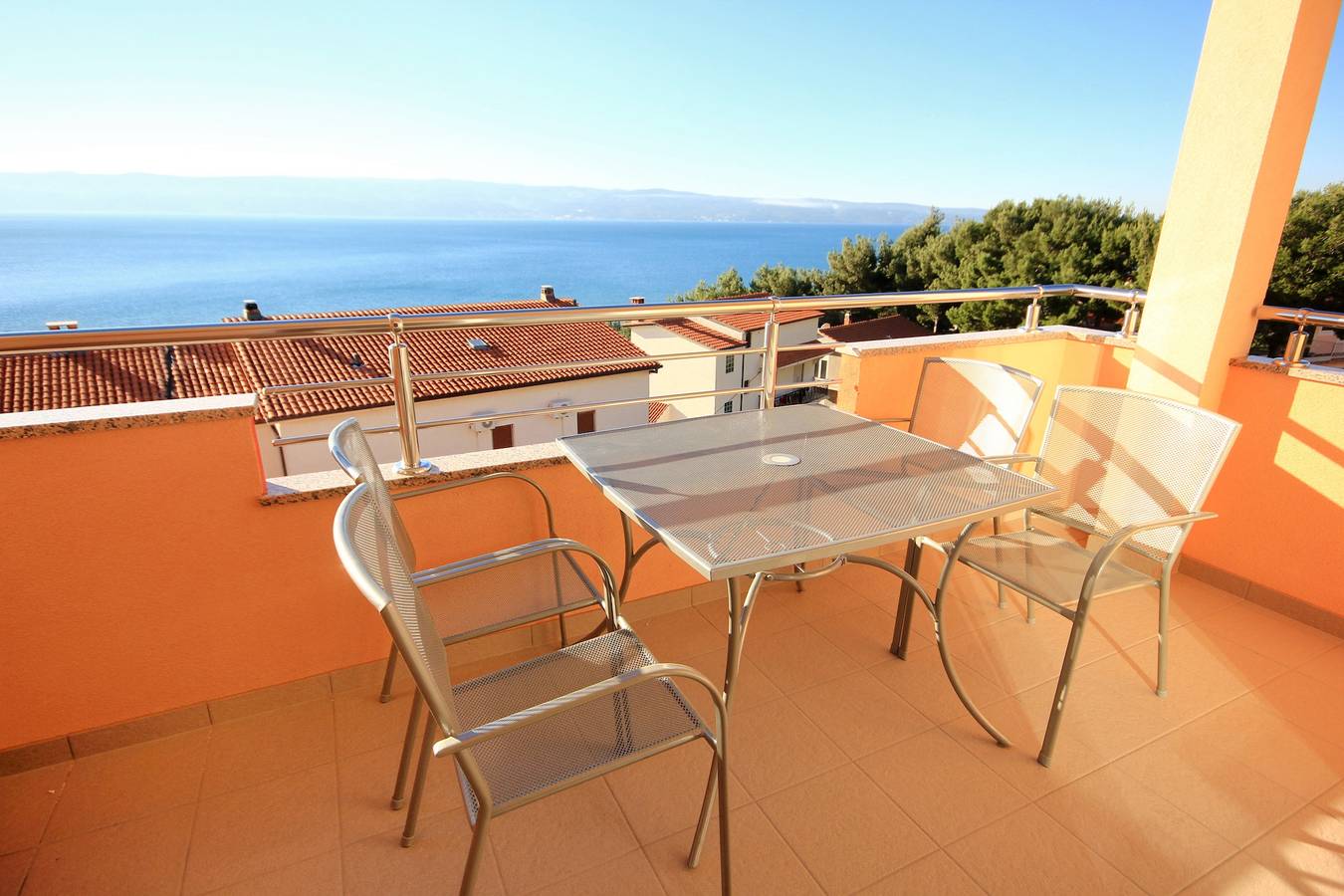 Entire apartment, One bedroom apartment with terrace and sea view Duće, Omiš A-9437-i in Dugi Rat, Omiš-Riviera
