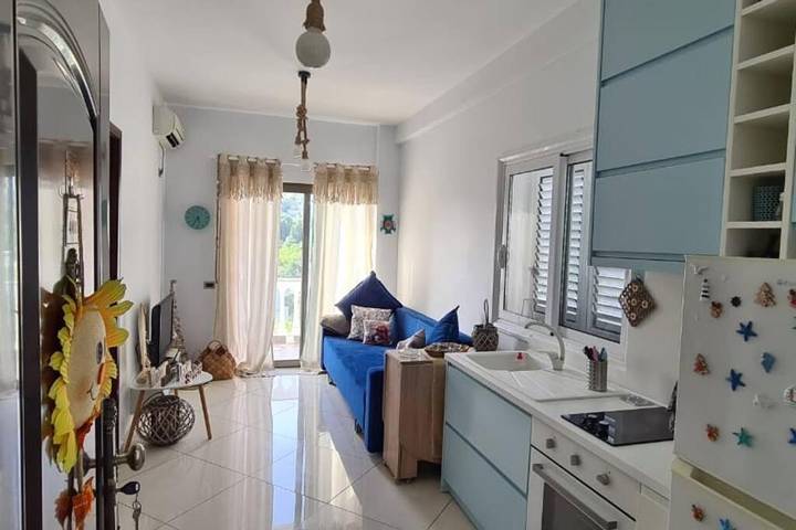 Appartement de vacances pour 3 personnes, avec vue et jardin