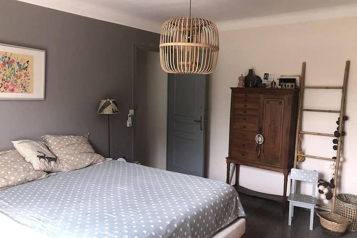 Location de vacances pour 10 personnes, avec terrasse ainsi que jardin et jacuzzi, animaux acceptés à Aniane - 2