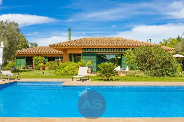 Chalet para 7 personas, con vistas y piscina además de terraza y sauna - 1