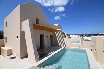 Villa pour 4 personnes, avec piscine et terrasse à Santorin