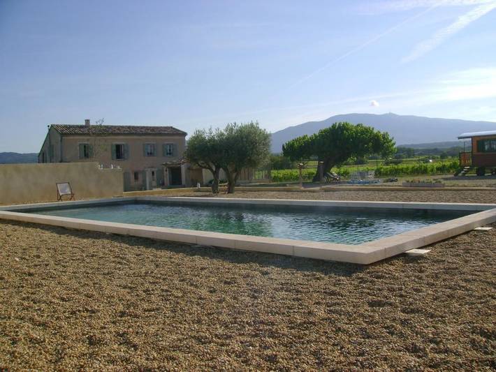 Chalet pour 5 personnes, avec vue ainsi que terrasse et piscine