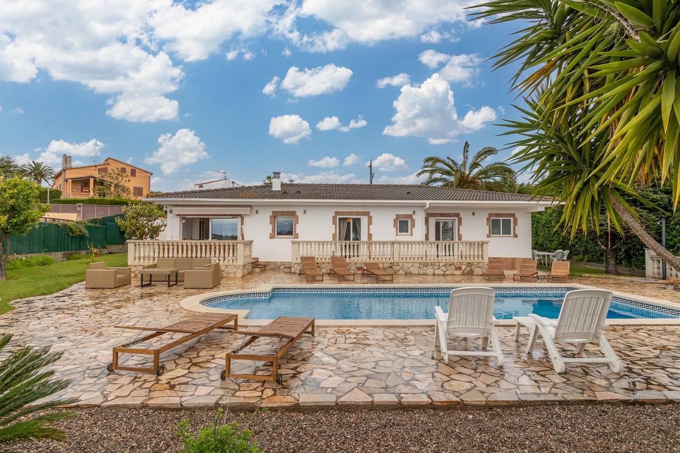 Villa "Terrassa" close to the Beach with Pool & Wi-Fi in Calonge, Costa Brava