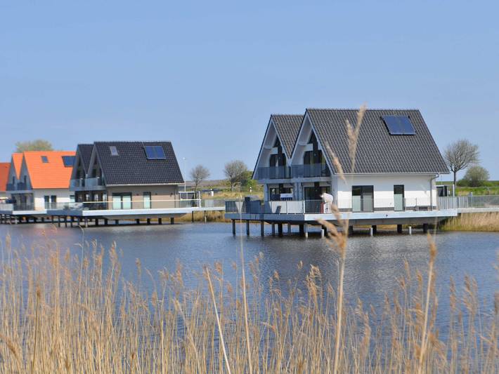 Nr. 110 - Ferienhaus Seeperle / Pfahlhaus auf der Harle - Nr. 110 - Exklusives Wohnen auf der Harle in Carolinensiel-Harlesiel, Wittmund