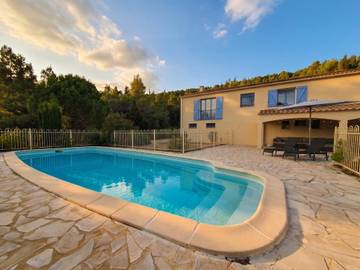 Maison De Vacances pour 7 Personnes dans Montbrun-des-Corbières, Région de Narbonne, Photo 2