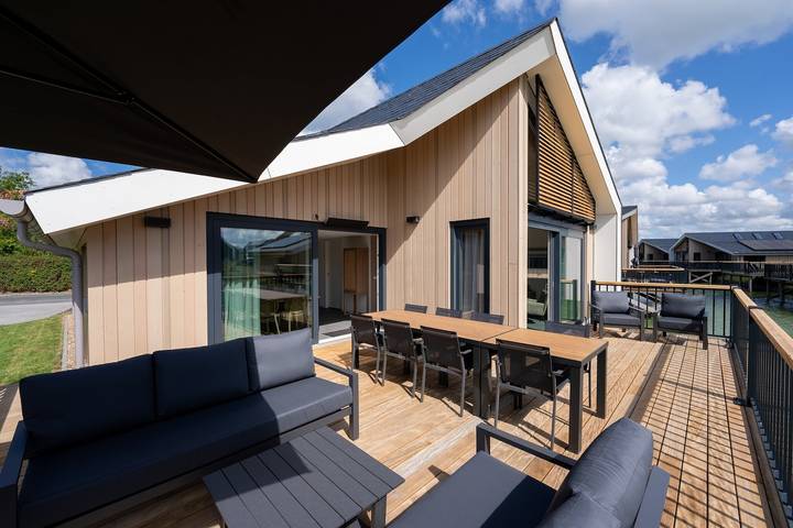 Villa mit pool für 8 Personen, mit Balkon/Terrasse und Terrasse sowie Garten und Pool in den Niederlande