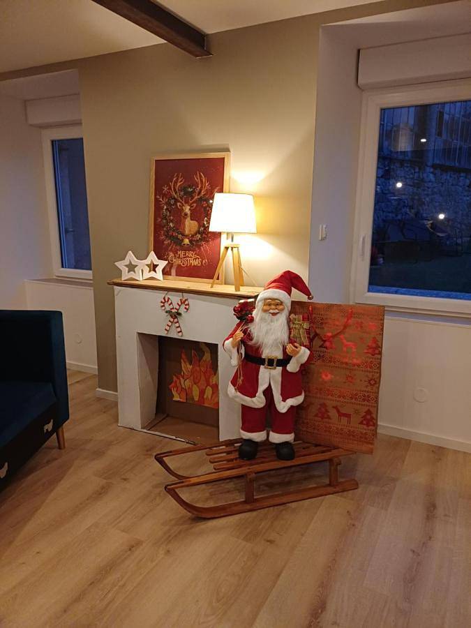 Location de vacances pour 6 personnes, avec terrasse et jardin à Recoules-Prévinquières - 2