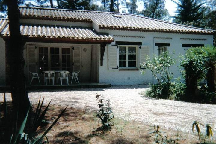 Gîte pour 9 personnes, avec jardin