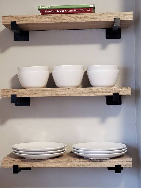 Southern Charm: Home is minutes from downtown w/a cozy sitting porch in Nashville, Tennessee