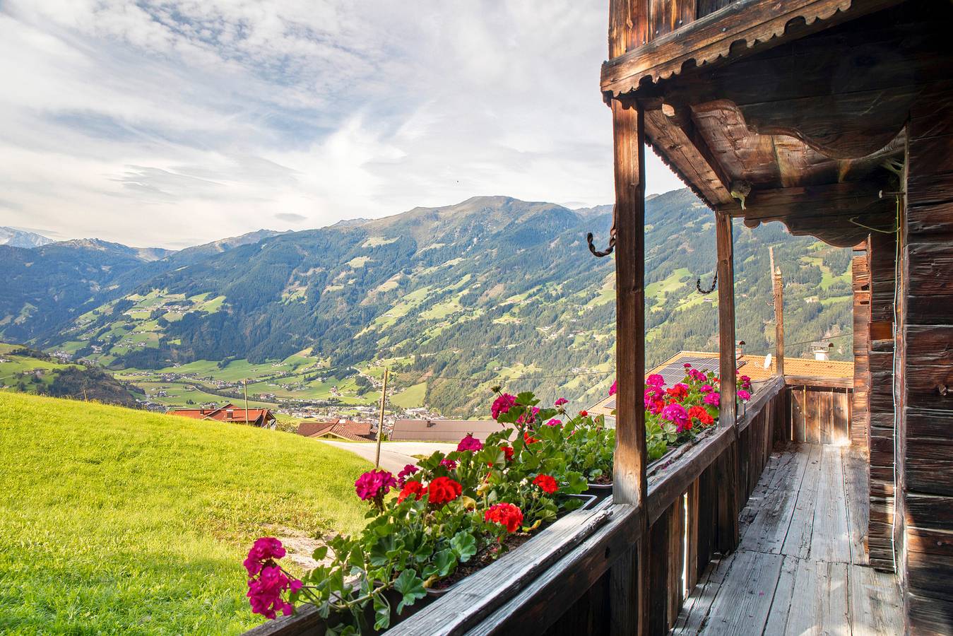 Vakantiehuis 'Oberlehen Hof' met bergzicht en privéterras in Rohrberg, Tiroler Unterland