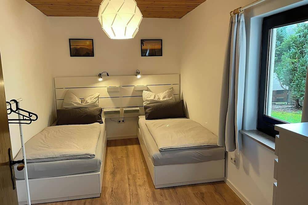 Ganze Wohnung, Moderne Ferienwohnung (85qm) mit 2 Schlafzimmern in Bad Laasphe, Kreis Siegen-Wittgenstein