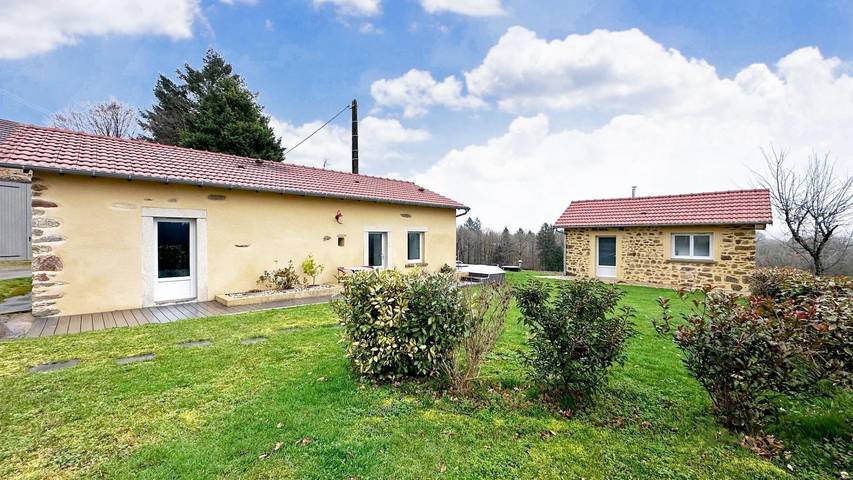 Gîte pour 2 personnes, avec Jacuzzi ainsi que Terrasse et Jardin
