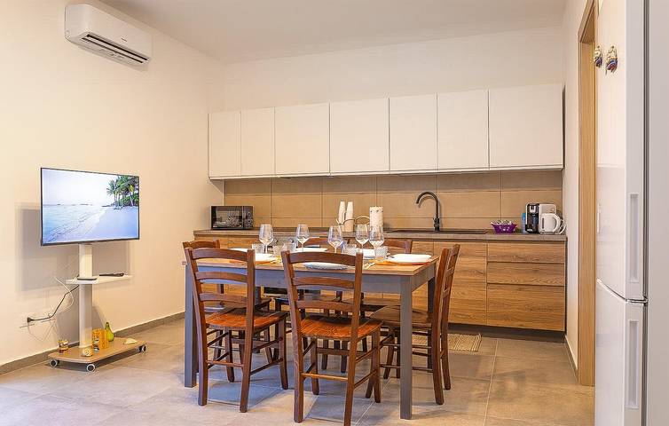 Apartamento con vistas al mar, aire acondicionado, WiFi, lavadora y aparcamiento in Casuzze, Santa Croce Camerina
