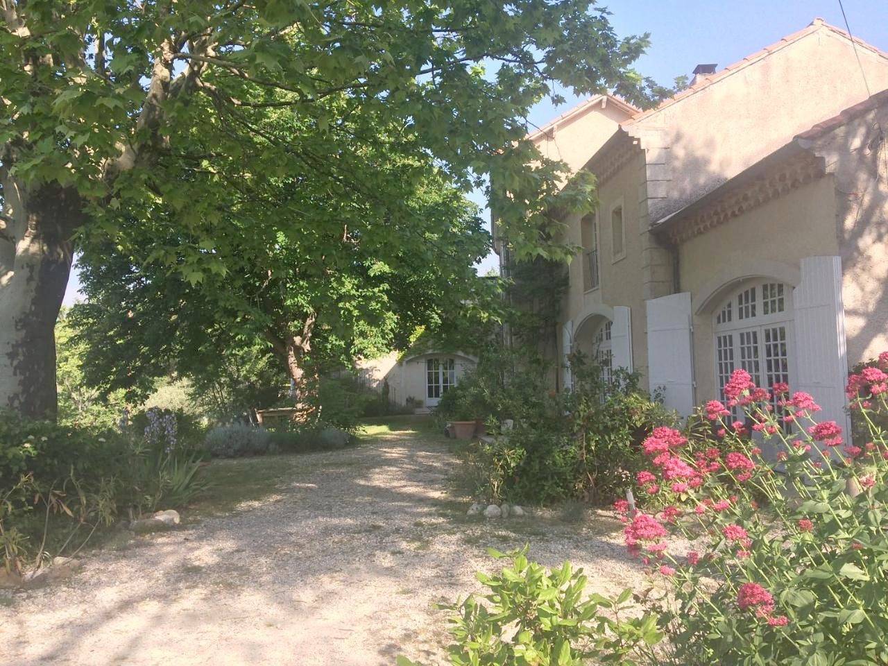 Two-Bedroom House in Visan, Enclave de Valreas